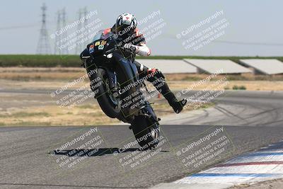 media/Aug-04-2024-TrackDaz (Sun) [[e1ff0814b6]]/Group B/1220pm (Wheelie Bump)/